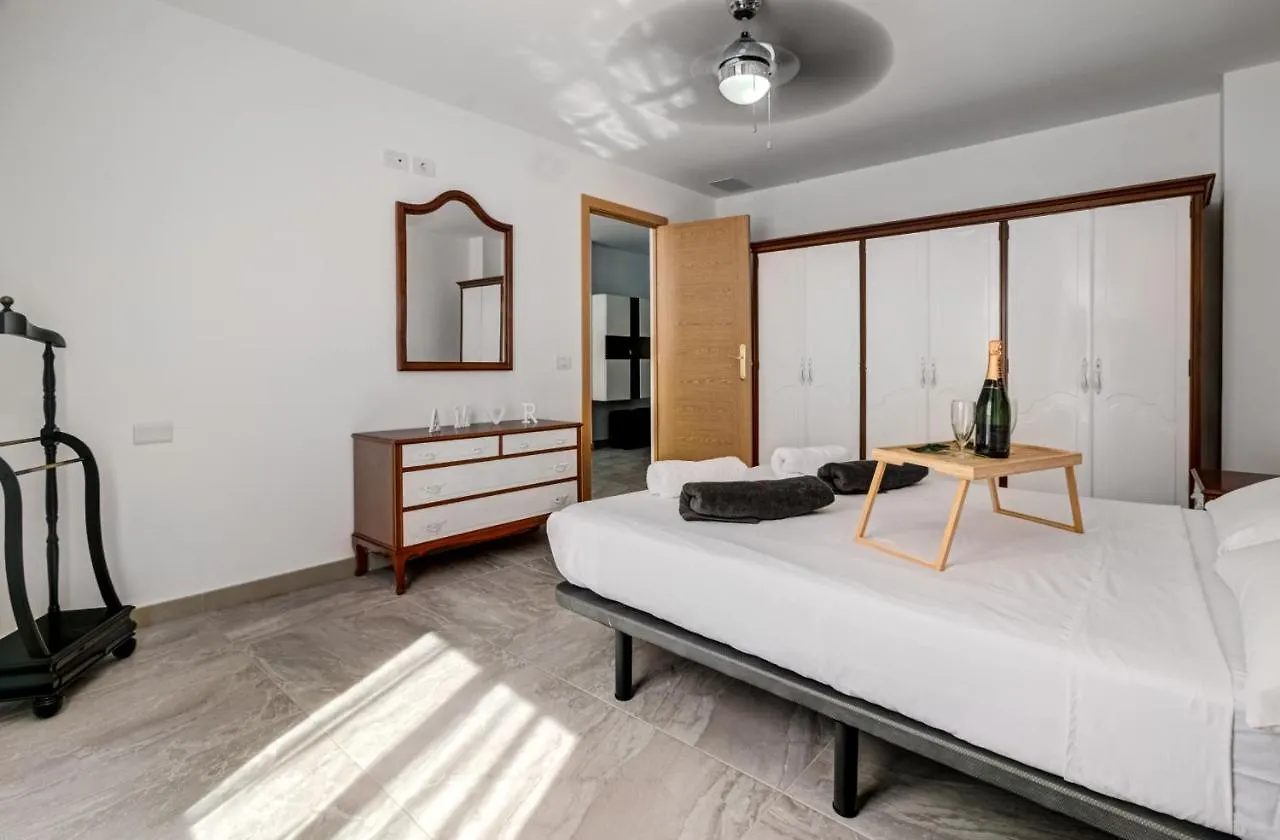 Casa Yasday I Appartement Playa de San Juan  Spanje