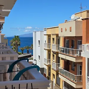 Beautiful Renovated With Air Conditioning Just Steps From The Sea In Playa de San Juan (Tenerife)